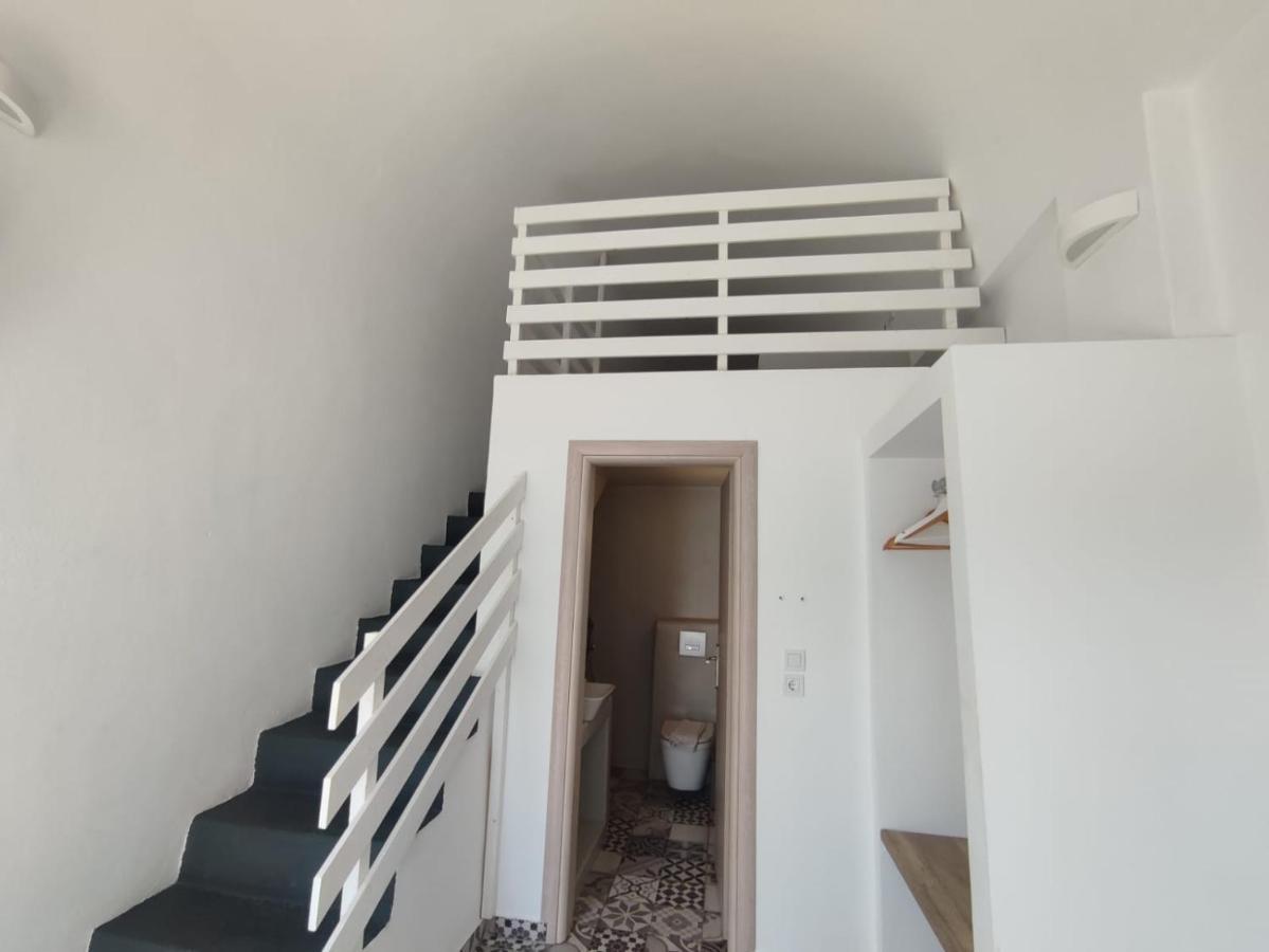 Fira Exo Katikies- Urban Fira Apartment Luaran gambar