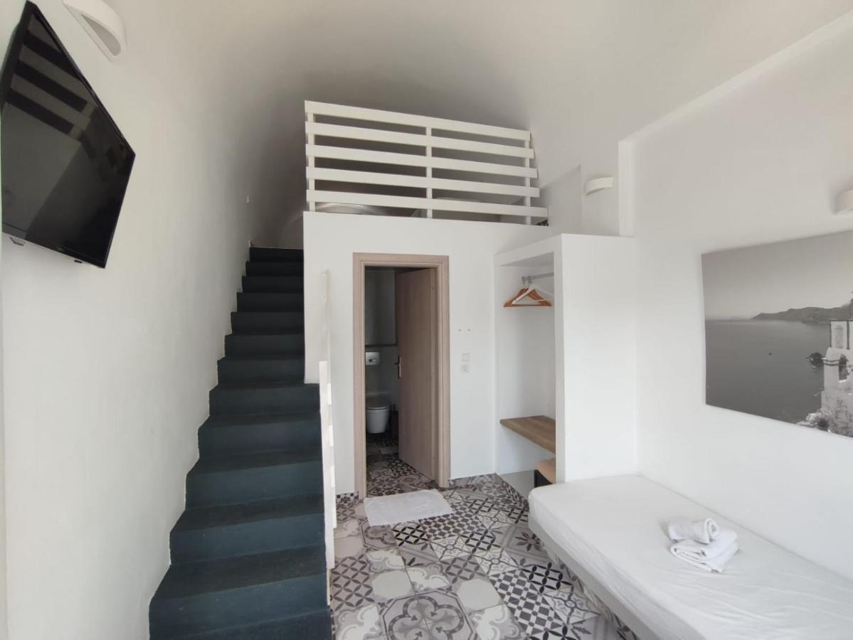 Fira Exo Katikies- Urban Fira Apartment Luaran gambar
